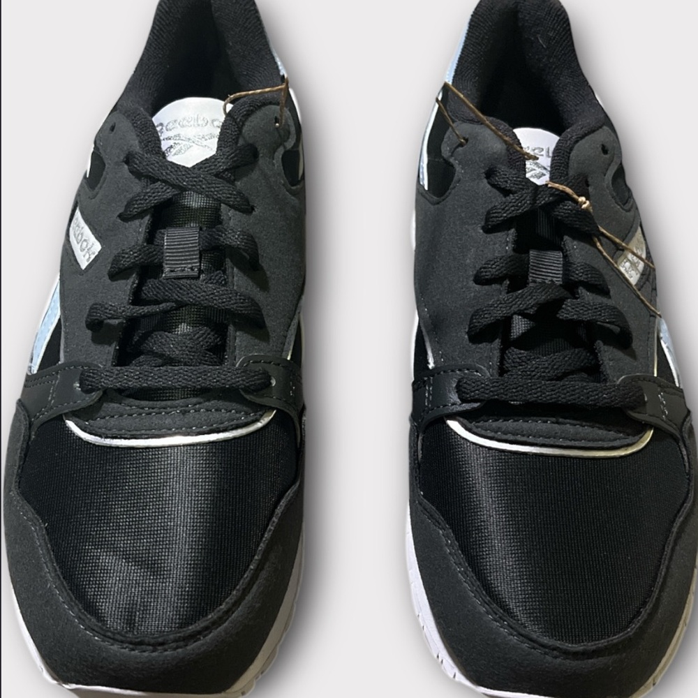 Reebok Ultra Flash Women’s  Sneakers BNWT - Picture 2 of 4